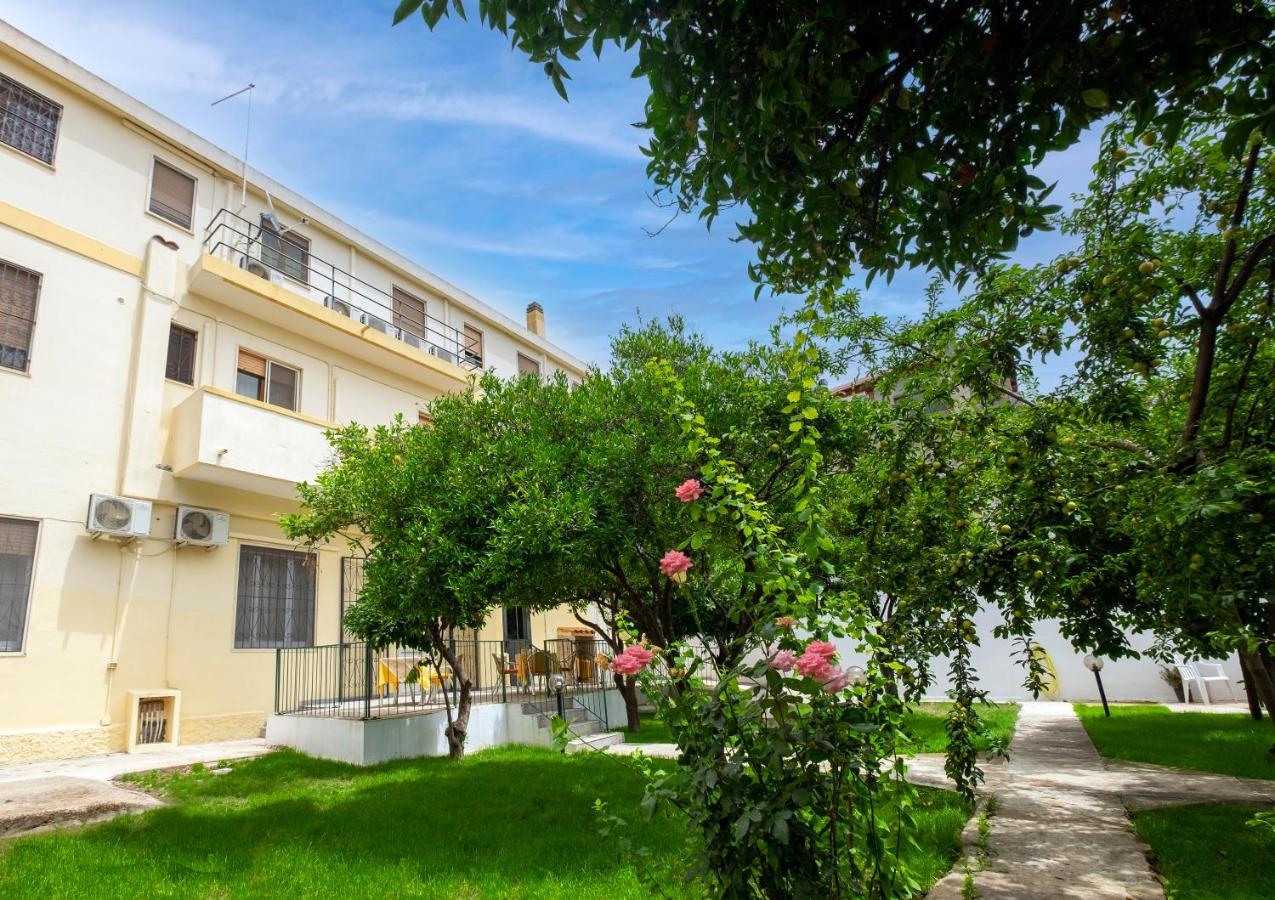 Hotel Soleo Quartu SantʼElena Extérieur photo